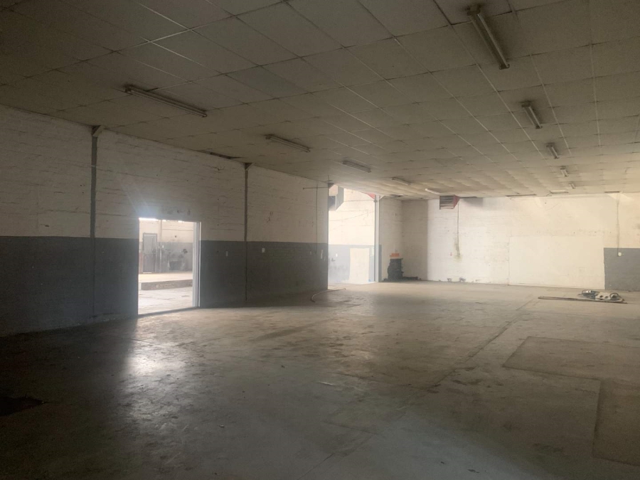 To Let Commercial Property for Rent in Oakdale Western Cape